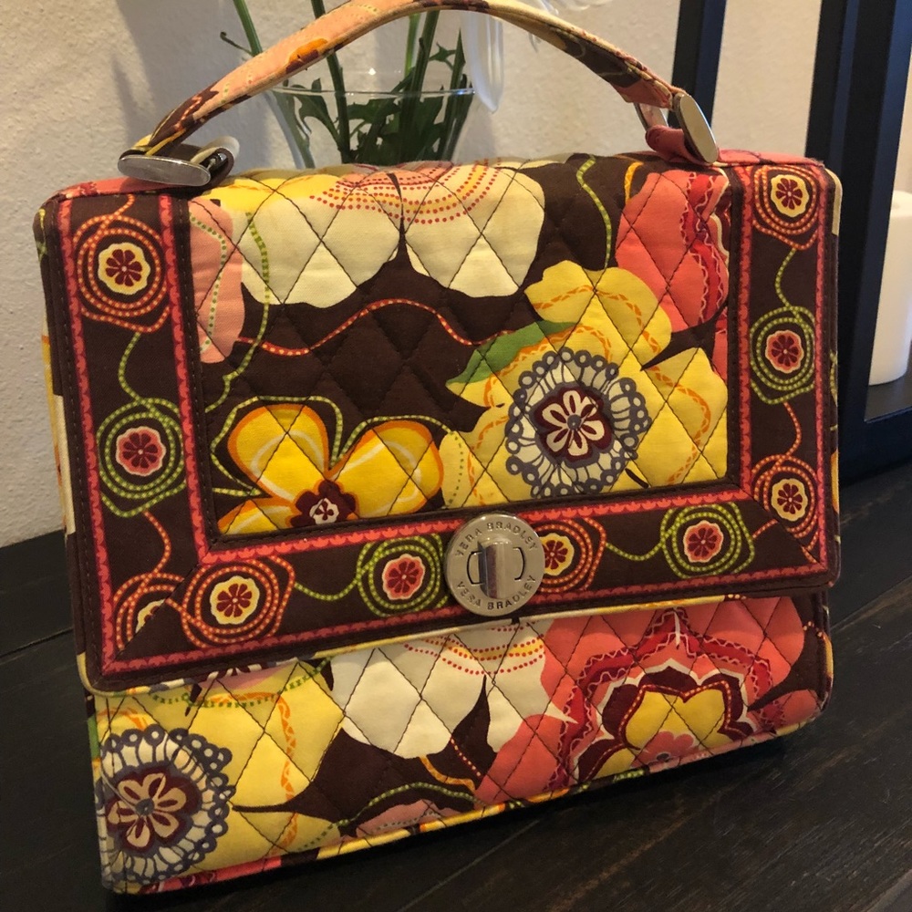 ❗️SALE ❗️Vera Bradley Floral Quilted Handbag
